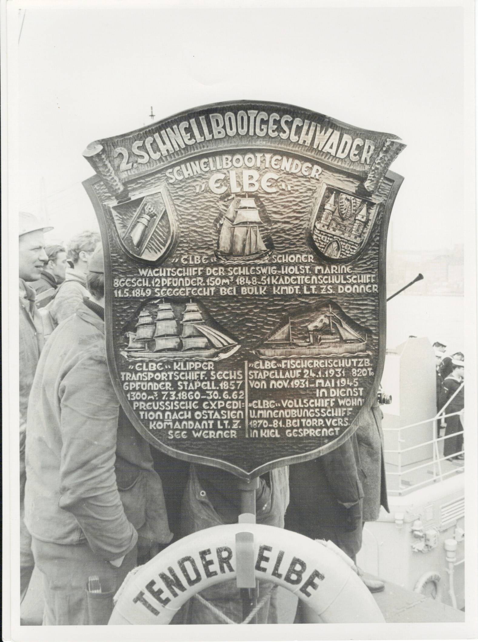 Gedenktafel zur Indienststellung – Zuordnung zum 2. Schnellbootgeschwader